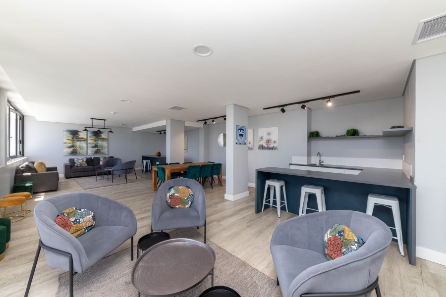 1 Bedroom Property for Sale in Woodstock Western Cape